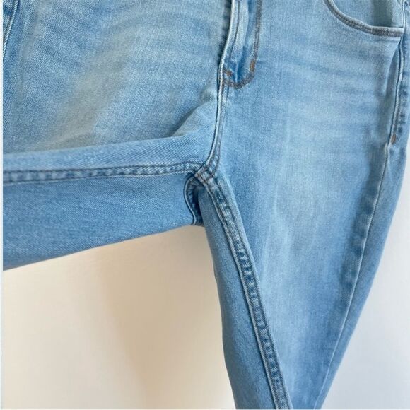 Old Navy High-Waisted Wow Rockstar Super-Skinny Jean - Size 8 Petite - Picture 6 of 12